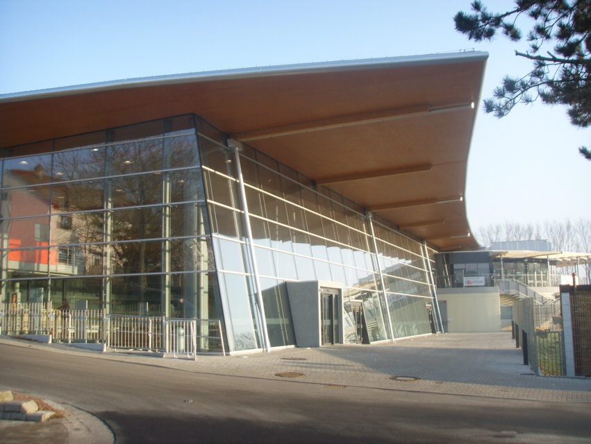 Hallenbad St. Ingbert Neubau vom Bad Blau - Fassade